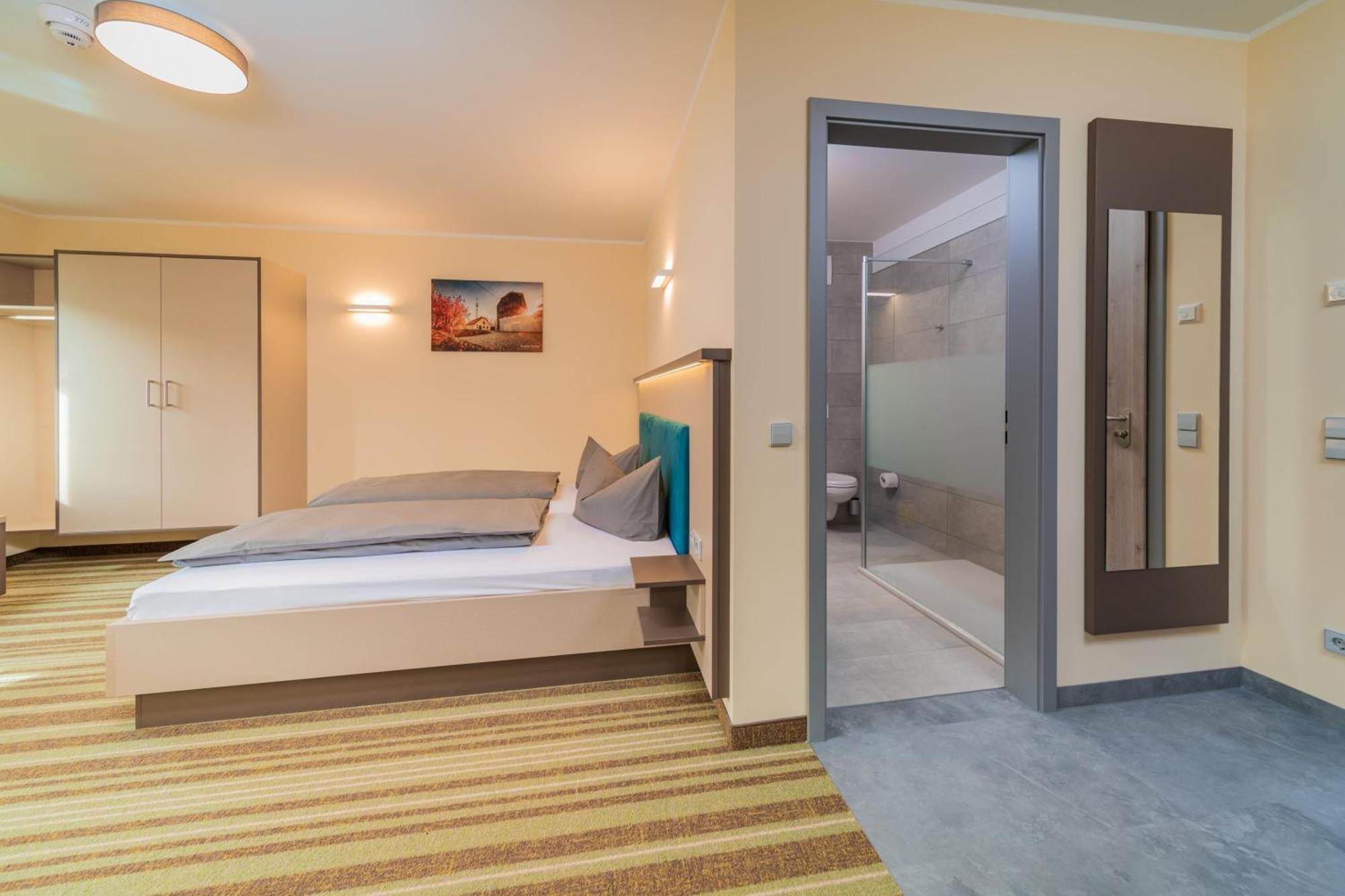 Elly Hostel Freiberg Bagian luar foto